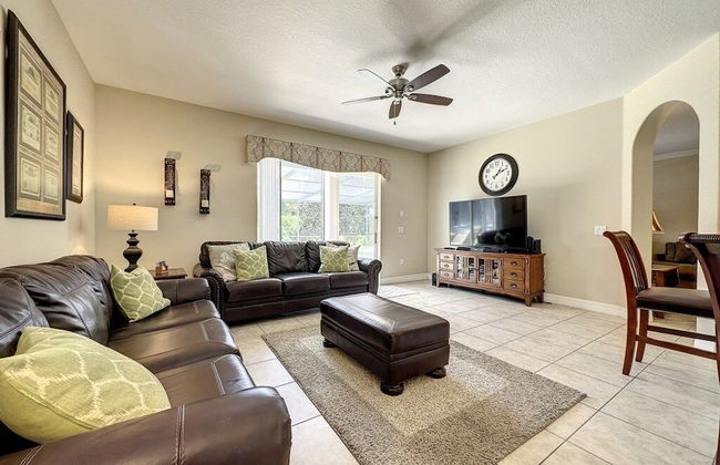 4 Bed 4 Bath With Private Pool/spa 4 Bedroom Home by RedAwning - Foto 33