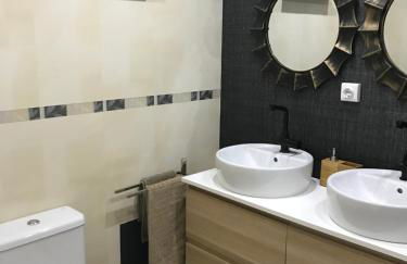 Attic Valencia Beach - Photo 19