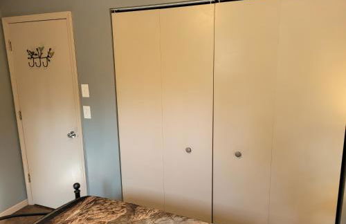 Hazel's Goose Creek Lodge - Private Riverfront! - Foto 33