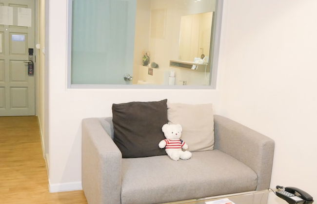 Locals Sathorn Siamese Nang Linchee - Foto 17