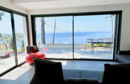 VILLA 650, Vue Mer magnifique, entièrement rénovée avec piscine - Foto 16