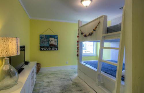 Making Waves - Huge Heated Beachfront Pool & Hot Tub! Best In Pcb! - Foto 23