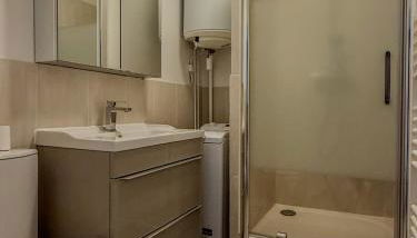 Studio charmant avec balcon en centre-ville - Photo 2