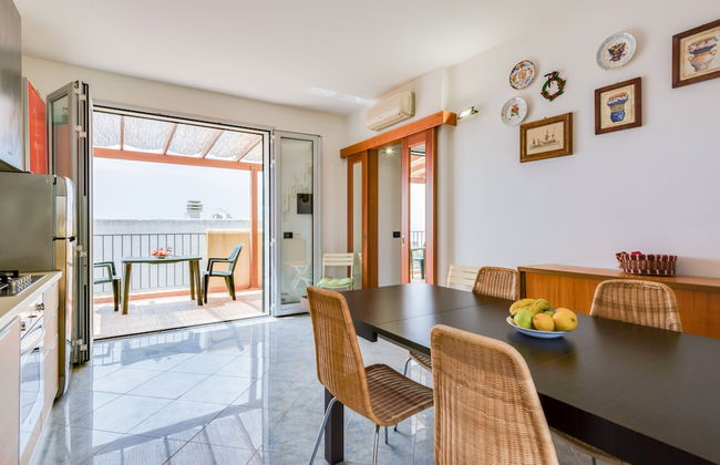 Lovely Apartment with Sea View Terrace - Foto 9