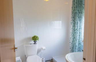 Sea View Holiday Chalet, access to sandy beach - Pets go free - Foto 29
