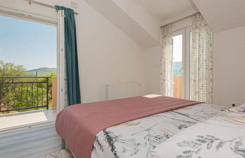 Villa Maria with Outdoor Pool - Foto 7