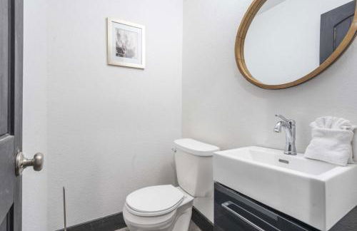 Foggy River Retreat - For 16 - Foto 34