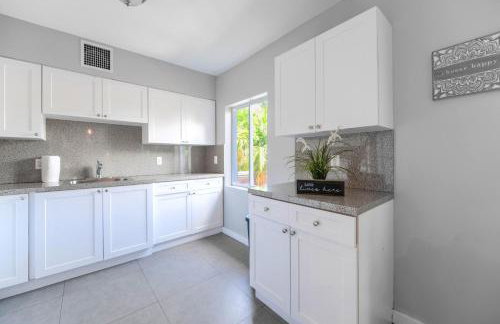 Comfy & Spacious Duplex w Top Amenities! - Foto 12