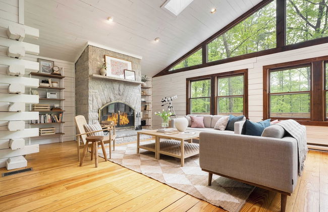 Half Moon by Avantstay 4BR Cabin w/ Large Deck & Yard w/ Patio & Outdoor Dining - Foto 15