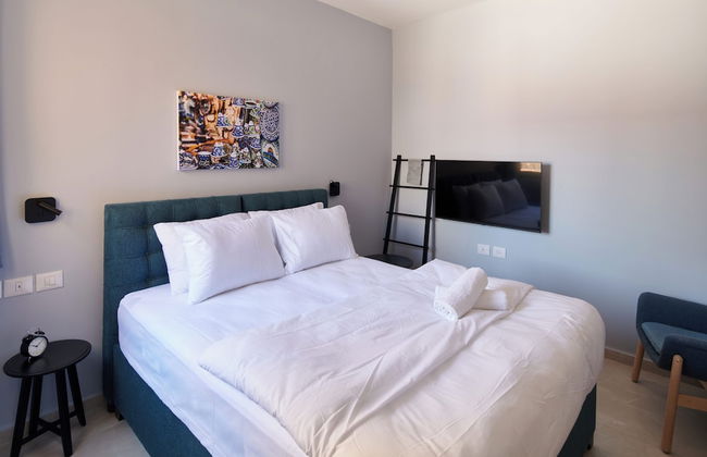 Machne Yehuda Vacation Apartment - Photo 2