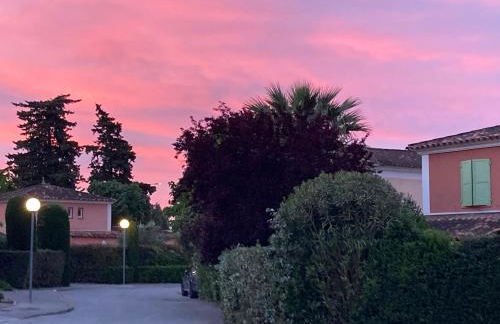 Villa climatisée calme avec piscine partagée Saint AYGULF/FREJUS - Foto 37