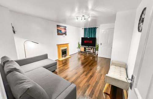 New Manchester City Getaway House with 2 FREE Parking - Foto 32