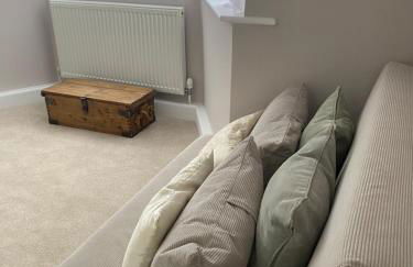 Cosy Riverside Hideaway - Photo 12