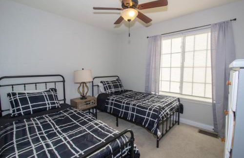 Lafayette's Landing near Fort Wood - Foto 17