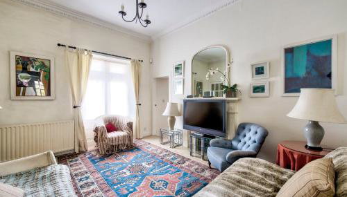 GuestReady - Classic Charm near Holyrood Park - Foto 2