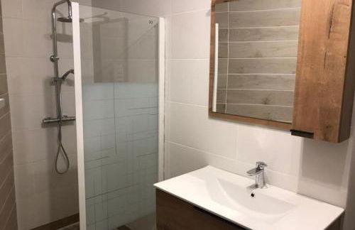 Sur les rochers du lac & location-rando en VTT - Foto 27