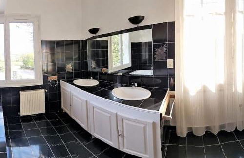 VILLA avec piscine - 4 chambres - parking - calme - Foto 21