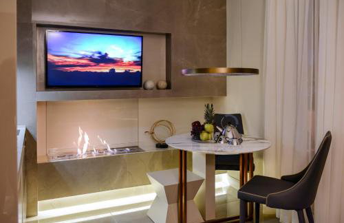 L-Suites - Photo 13