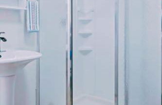 8 Mins to SPI Beach Spacious 3BR with Backyard - Foto 37