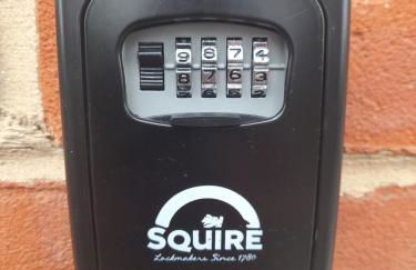 Spacious 4-Bedroom House in Aylesbury Ideal for Contractors Professionals or Larger Families - Foto 8