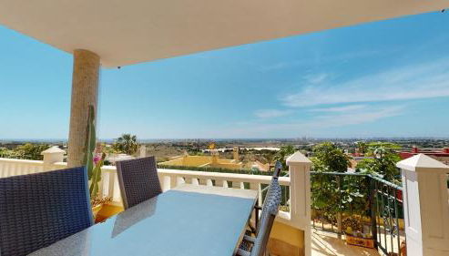 Immaculate Villa with sea views! - Foto 4