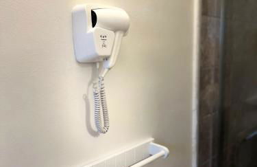 Perfect 1 Bed Apartment - Central with Parking, WiFi, TV, Desk - Foto 25