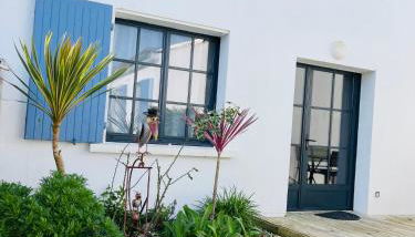 Résidence Clos des Aigrettes -Appartement de charme et confort à 30m du Port de La Cotinière - Foto 2, Garden, Garden view