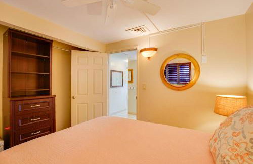 Centrally Located Kailua-Kona Condo with Lanai! - Photo 11