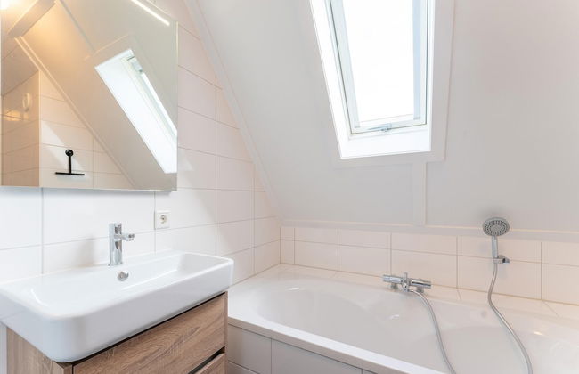 House Near Scherpenisse Beach With Garden - Photo 25