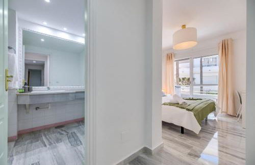 Stunning Duplex by the Golf & Terrace by the beach - Foto 34