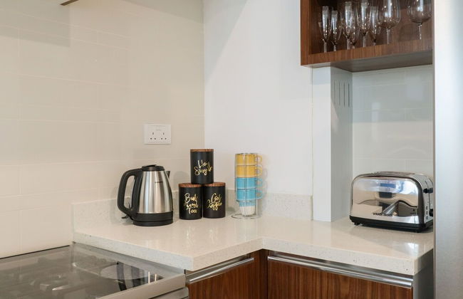 HiGuests - Park Gate Residence Tower C - Photo 16