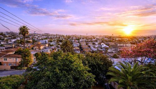 CasaViva Vista - Top-Floor 2BR with Private Porch, City Views & Sunset, Walk to Hillcrest, Near Zoo & Beaches, San Diego - Foto 5