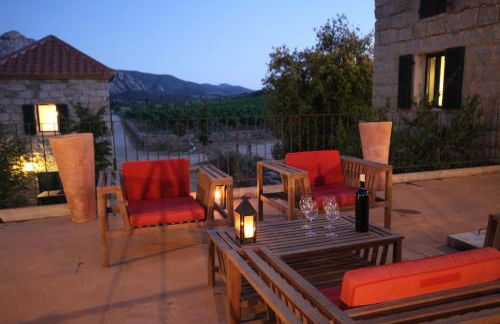 Le chai, belle villa pour 13 personnes au coeur d'un vignoble avec piscine - Foto 10
