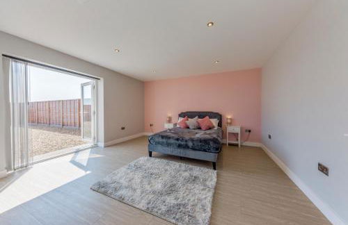 Luxury Isla Cottages Bourne, Dog Friendly with Garden, Parking, Countryside Views, Family Holidays & Easy Access to Town - Foto 10