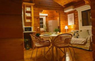 La casica de madera con Jacuzzi exterior y barbacoa - Foto 32