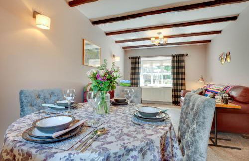 Honeysuckle Cottage - Photo 12