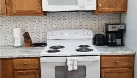 Cozy Spacious Cottage with deck and grill - Foto 3, stove, pet friendly, toaster, minibar