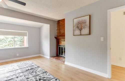 Charming 5 Bedroom Granada Hills House with Pool - Foto 20