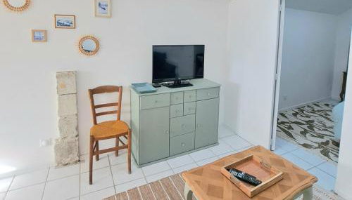 One bedroom flat with a view - Photo 3