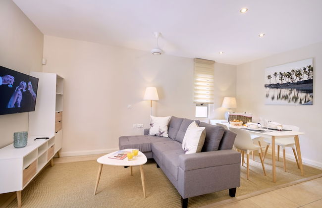 Bon Azur Beachfront Suites & Penthouses with LOV - Photo 25