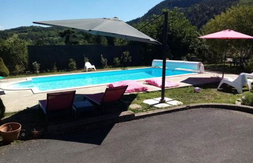 Gîte "Le temps d'une pause" terrasse et piscine - Foto 5