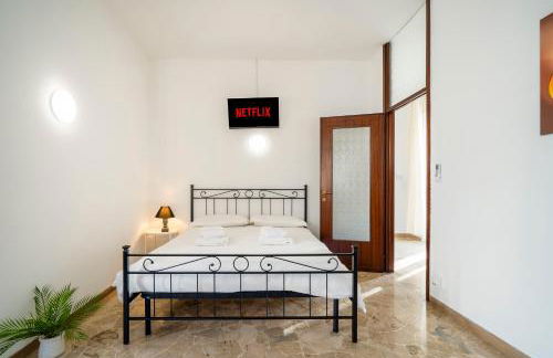 Milano Malpensa 5' - FreePark, Wifi, AC - 3 Suite - Foto 16