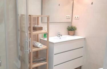 Front beach and swimmingpool in Benalmadena Costa - Photo 15