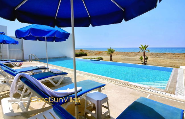 Blue - Beach Front Spectacular Villa Sleeps 10 - Foto 30