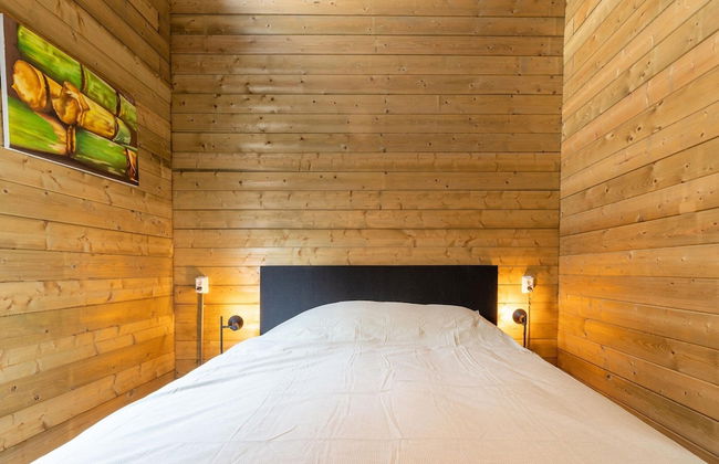 Cozy Holiday Home With a Private Garden - Photo 3