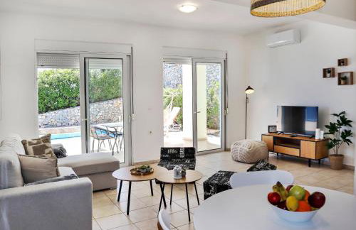 Villa Lawton - Magnificent sea & mountain views! - Photo 8