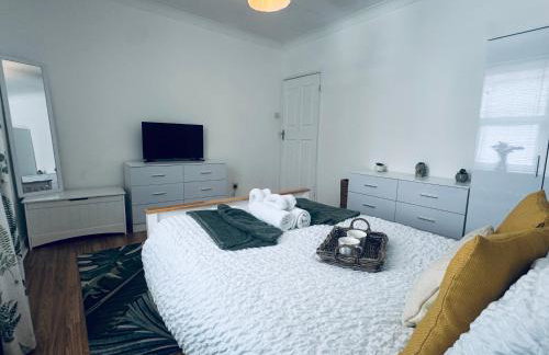 Lonsdale Terrace - 3 Bedrooms - Sleeps 6 - Photo 7
