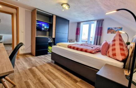 Falkenstein - Ruhige familienfreundliche 3-Zimmer-Ferienwohnung mit Alpenpanorama in Pfronten Mitte - Foto 9
