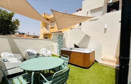 Bungalow jacuzzi privado y vistas Gran Alacant- Aledama Homes - Photo 12