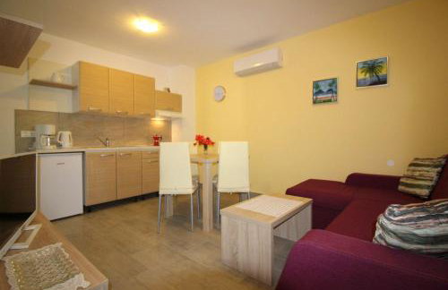 Authentisches Steinhaus mit Garten, Grill, Spielplatz, Trampolin - Foto 4